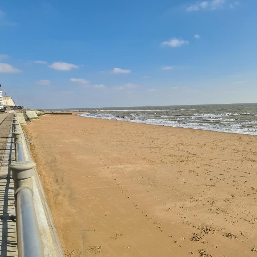 Shore Thing Beachfront Apartment Ramsgate - Sleeps 4 エクステリア 写真