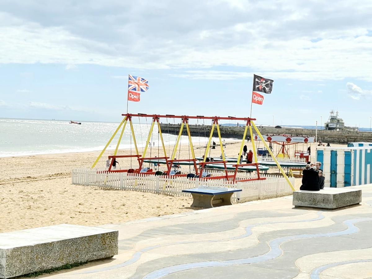 Shore Thing Beachfront Apartment Ramsgate - Sleeps 4 エクステリア 写真